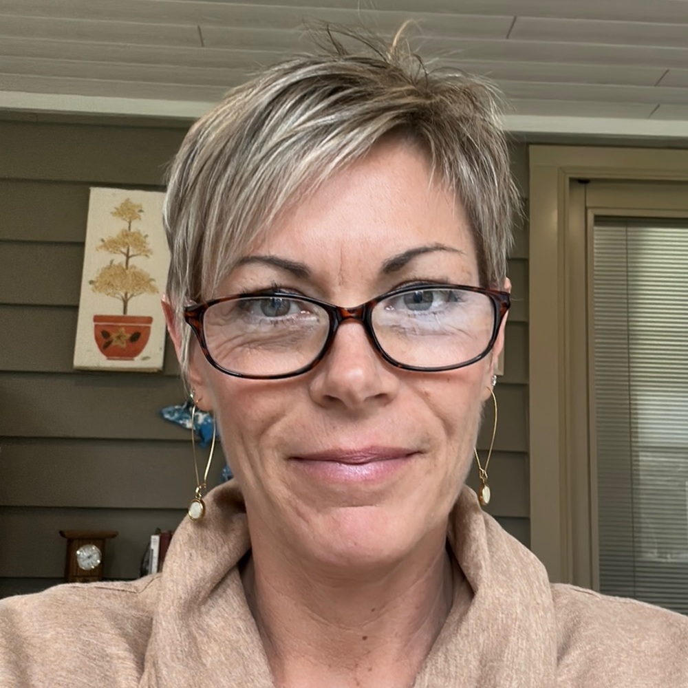 Meet your Posher, Kellie